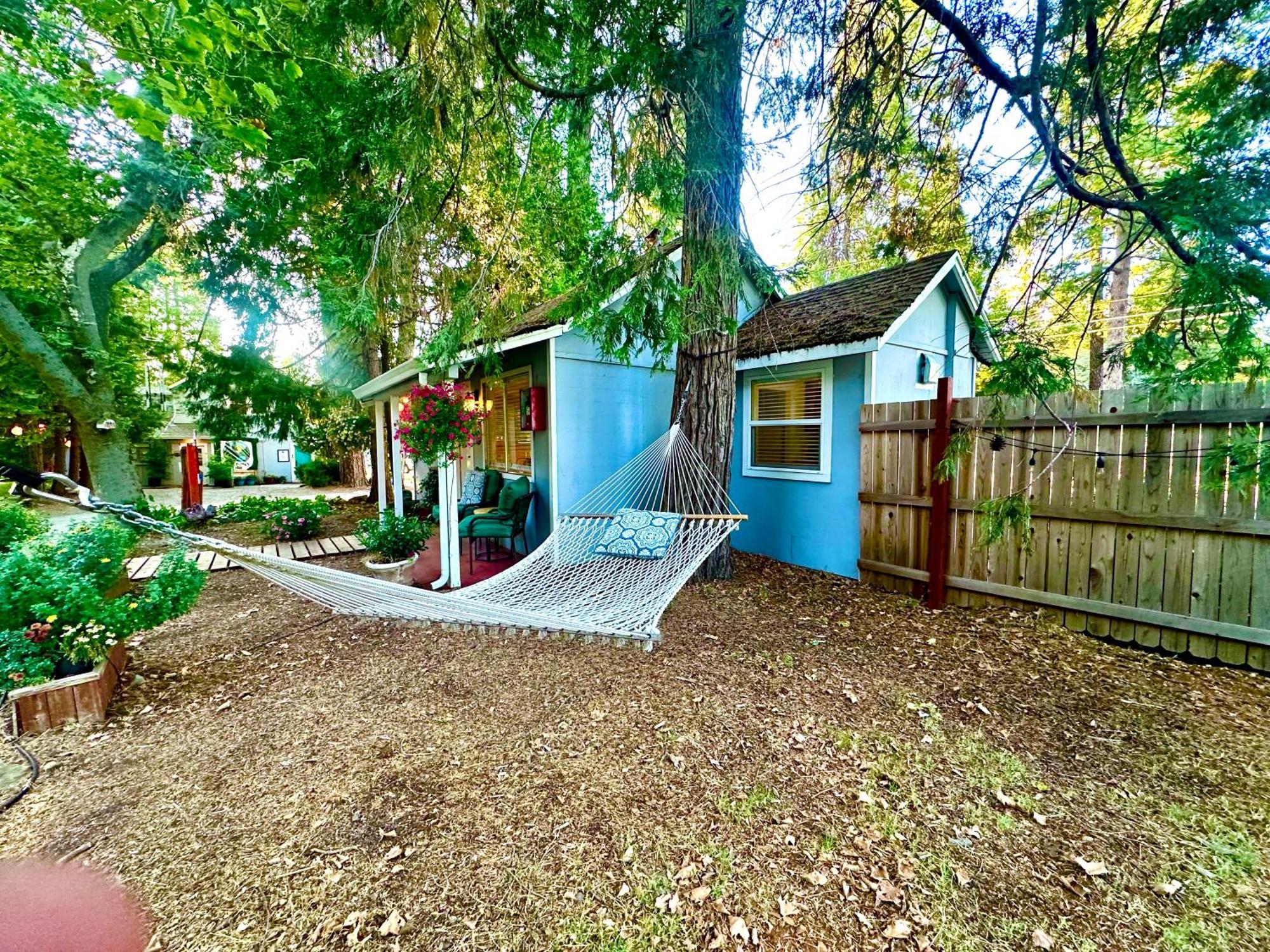 The Pines Inn And Cottages Grass Valley Exterior foto